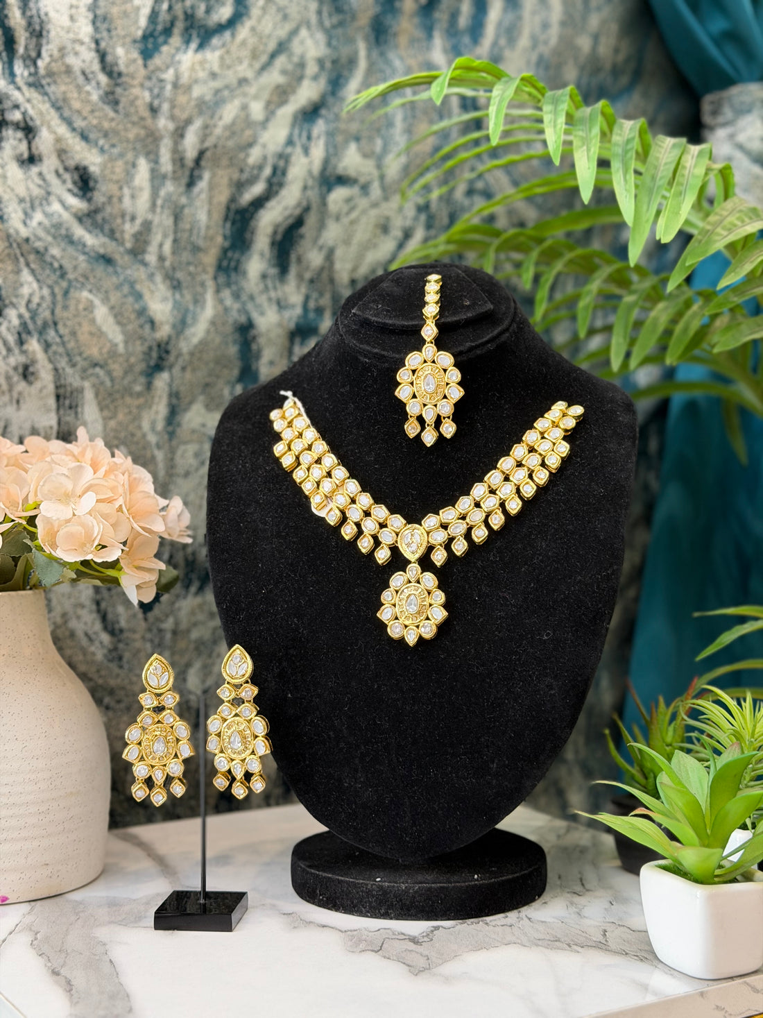 Royal kundan set