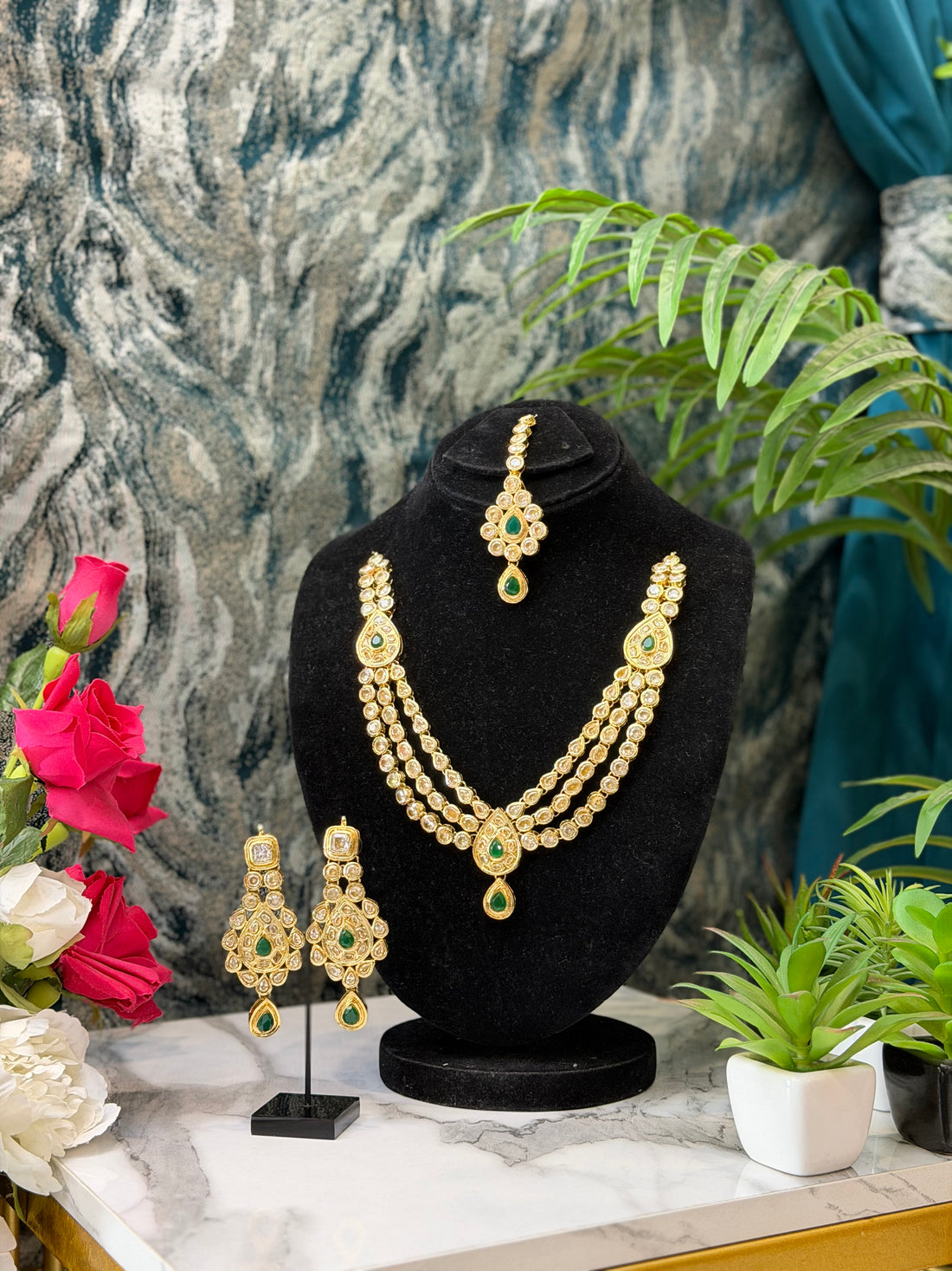 Premium kundan bridal set
