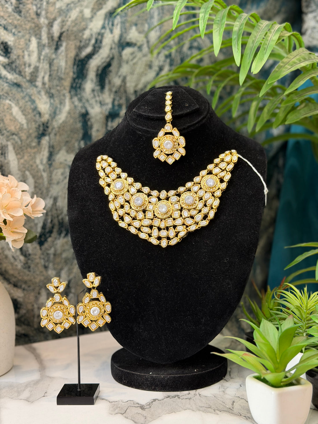 Premium kundan bridal set