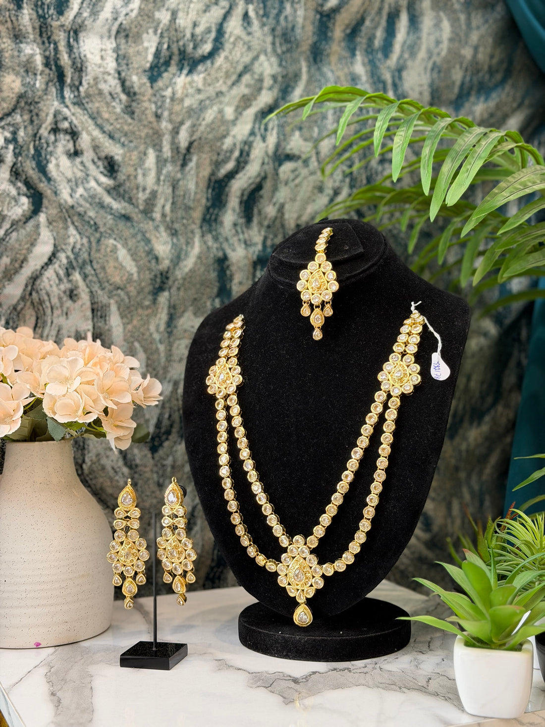 The royal bride kundan set