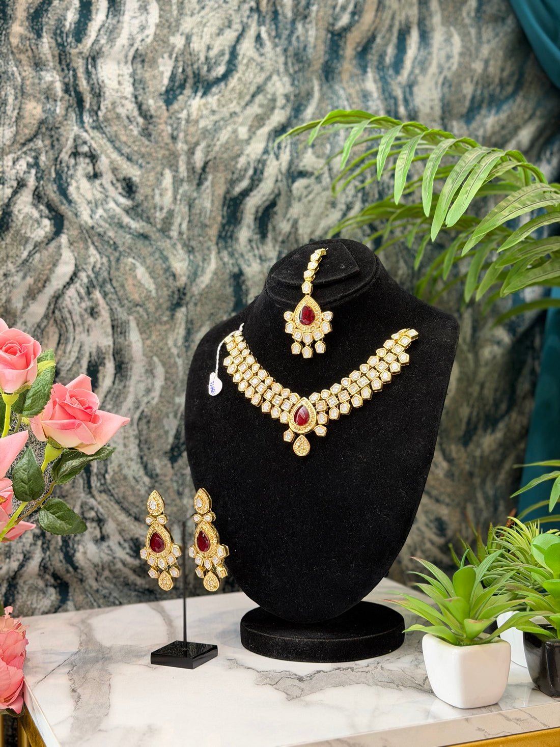Royal kundan set