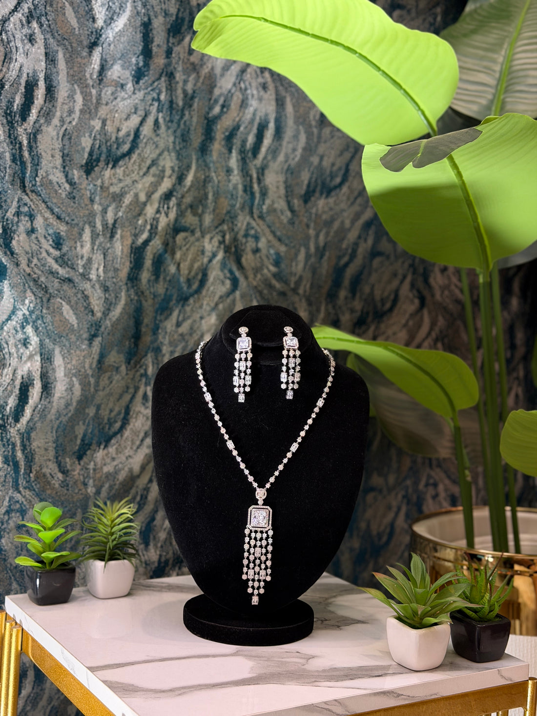 Elegant party set