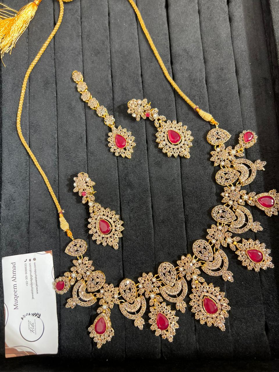 Traditional Gold Polish &amp; Antique Designer Set