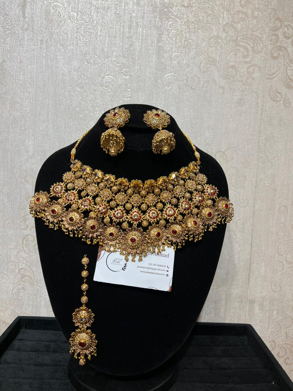 Majestic Red &amp; Gold Heritage Jewelry Set