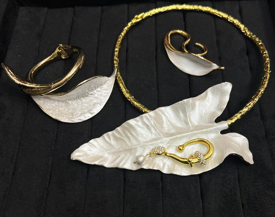 Designer White Floral Pendant with Handcuff &amp; Ring Charm